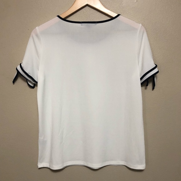 Banana Republic Sailor Bow Short Sleeve Top - Picture 3 of 6